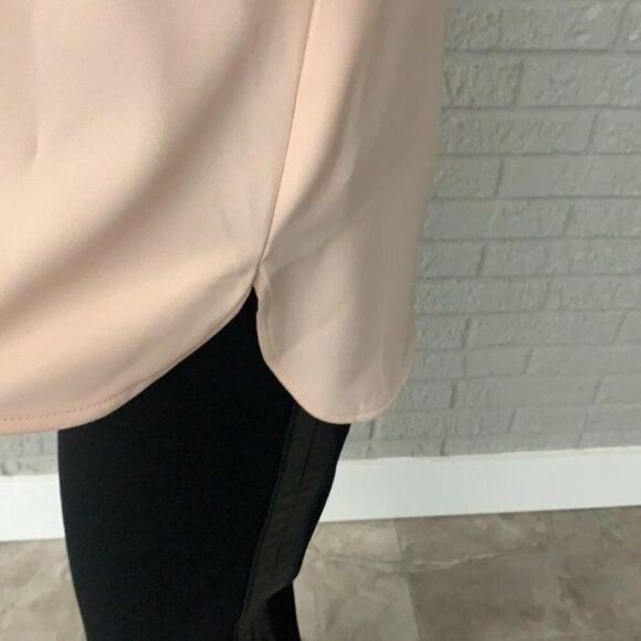 Calvin Klein Modern Essential Women Blush Hi-Low Blouse Size M NWT - Picture 7 of 12
